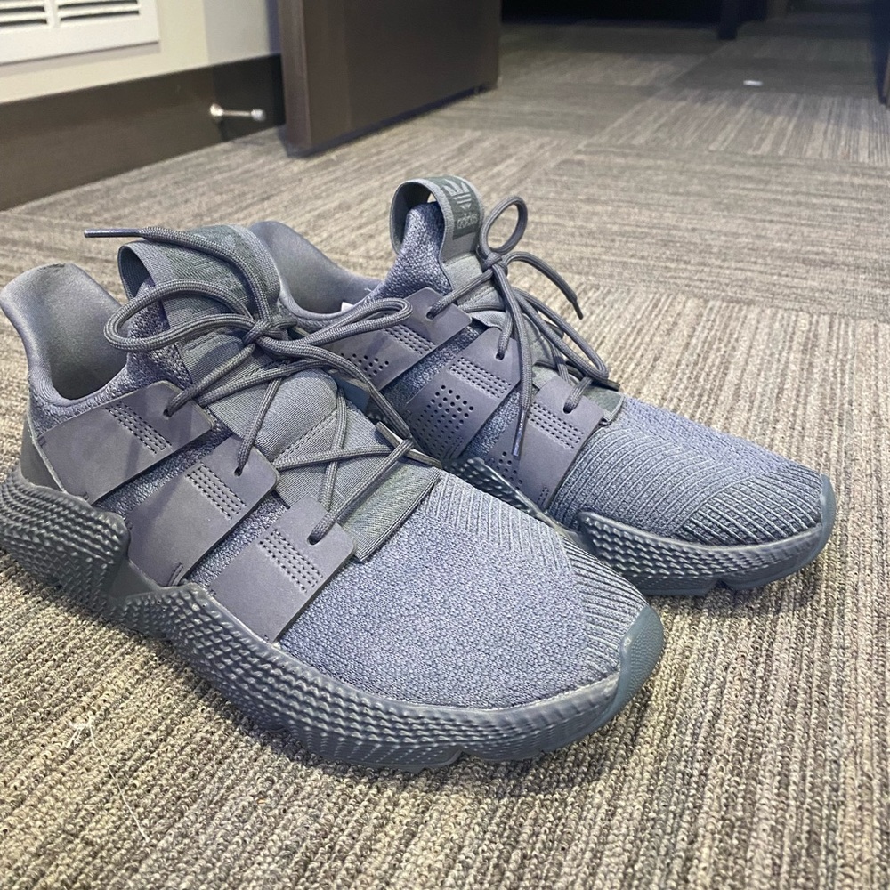 Adidas Men’s Prophere Shoe (Onix)